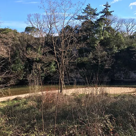 Les Asphodèles Couette-café 4*