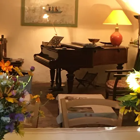Les Asphodeles Amelie Bed & Breakfast 4*