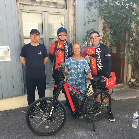 Les Asphodèles Couette-café 4*