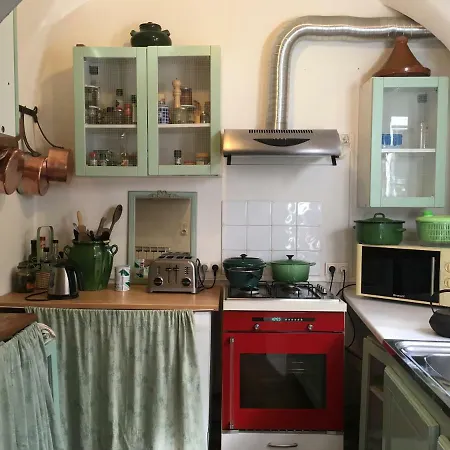 Les Asphodeles Amelie Bed and Breakfast 4*